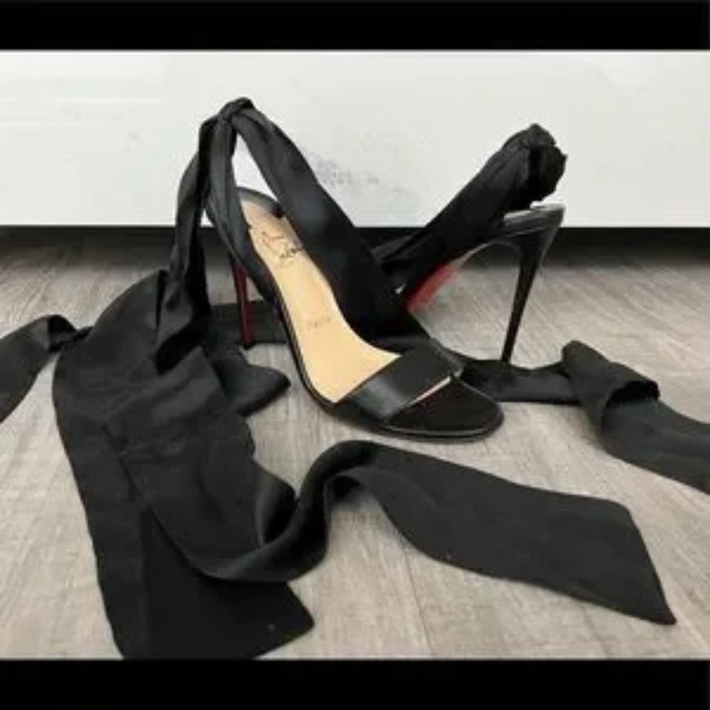 Christian Louboutin Sandale Du Desert 100 Nappa/Crepe Satin Black Heels